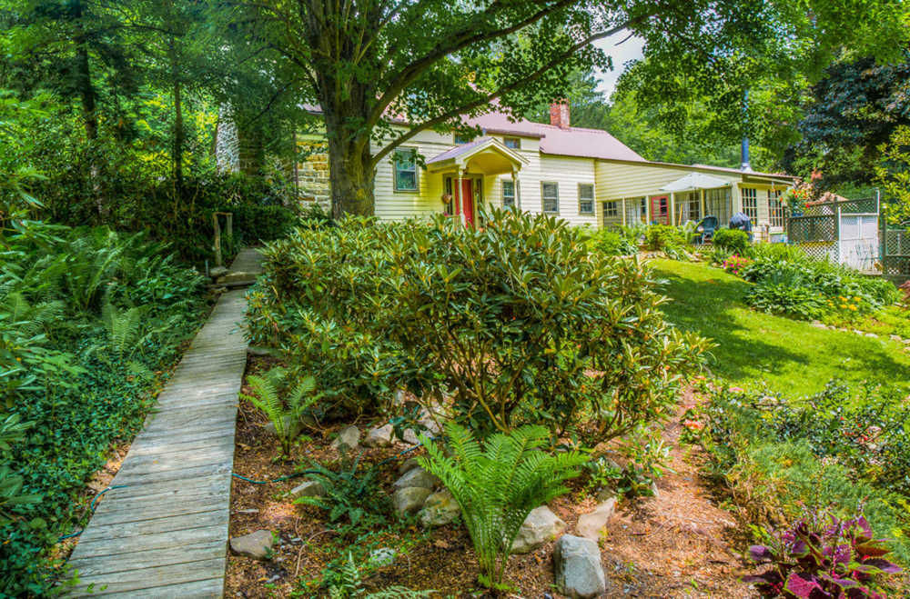 Cs Coach House Inn High Falls