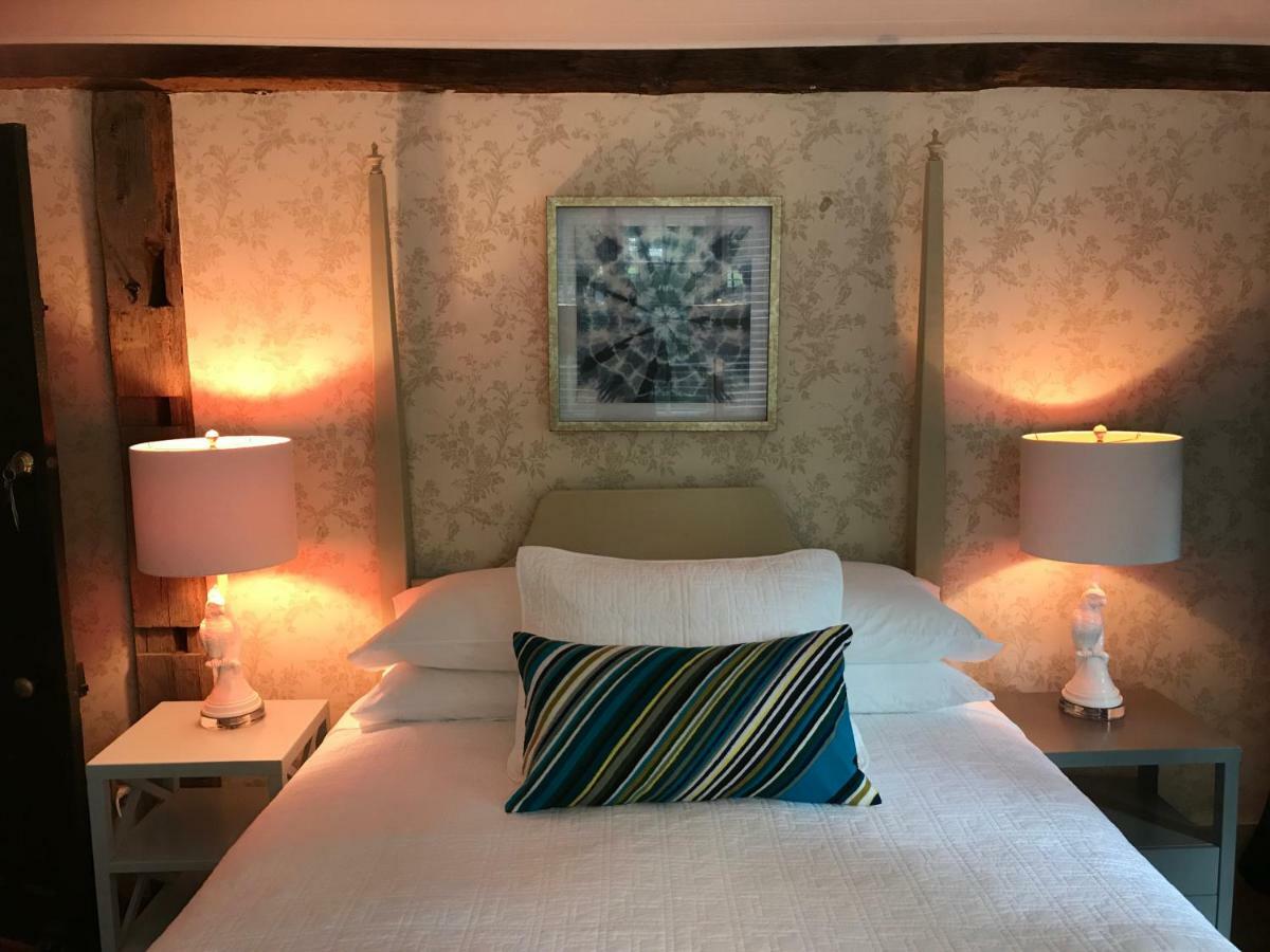 Cs Coach House Inn 3*